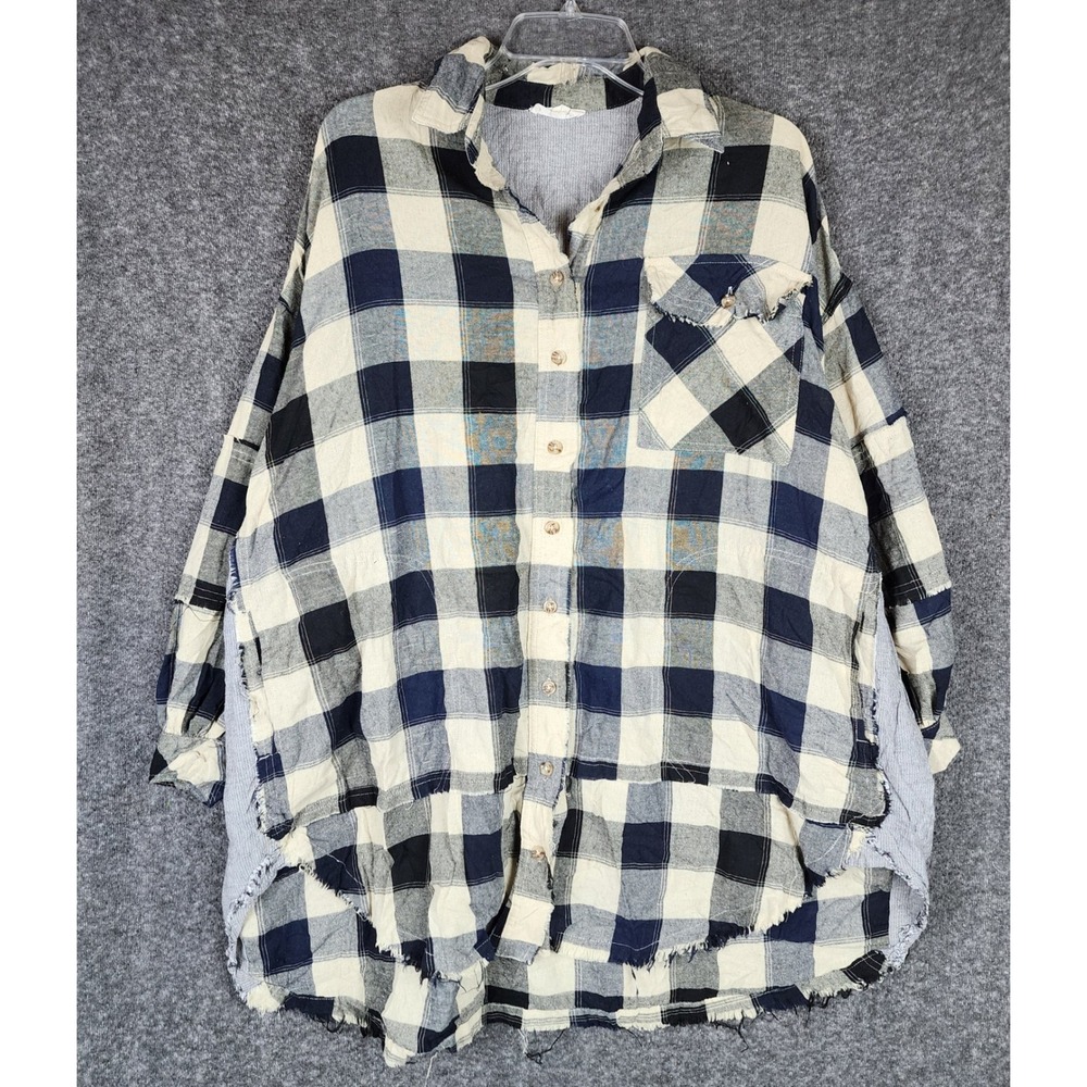 Easel Shirt Womens S ED14143 Navy Blue Cream Plaid Raw Hem Button Down EUC